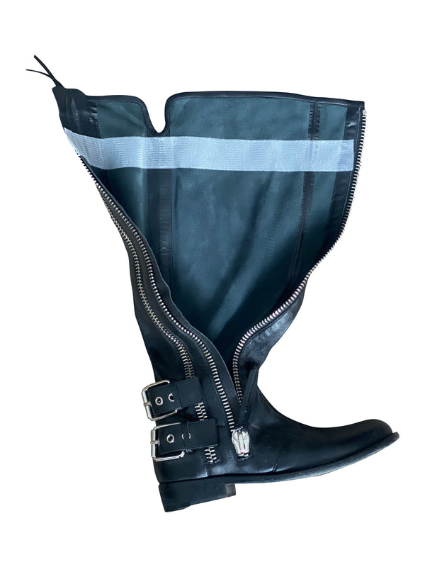 Boot Stay adhesive sag preventers keep falling boots up and erect